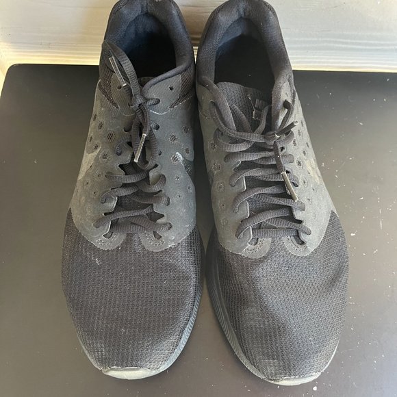 Nike Men's Downshifter 7 Running Shoes Sneakers Size 10 Style 852459-001 - Picture 5 of 13